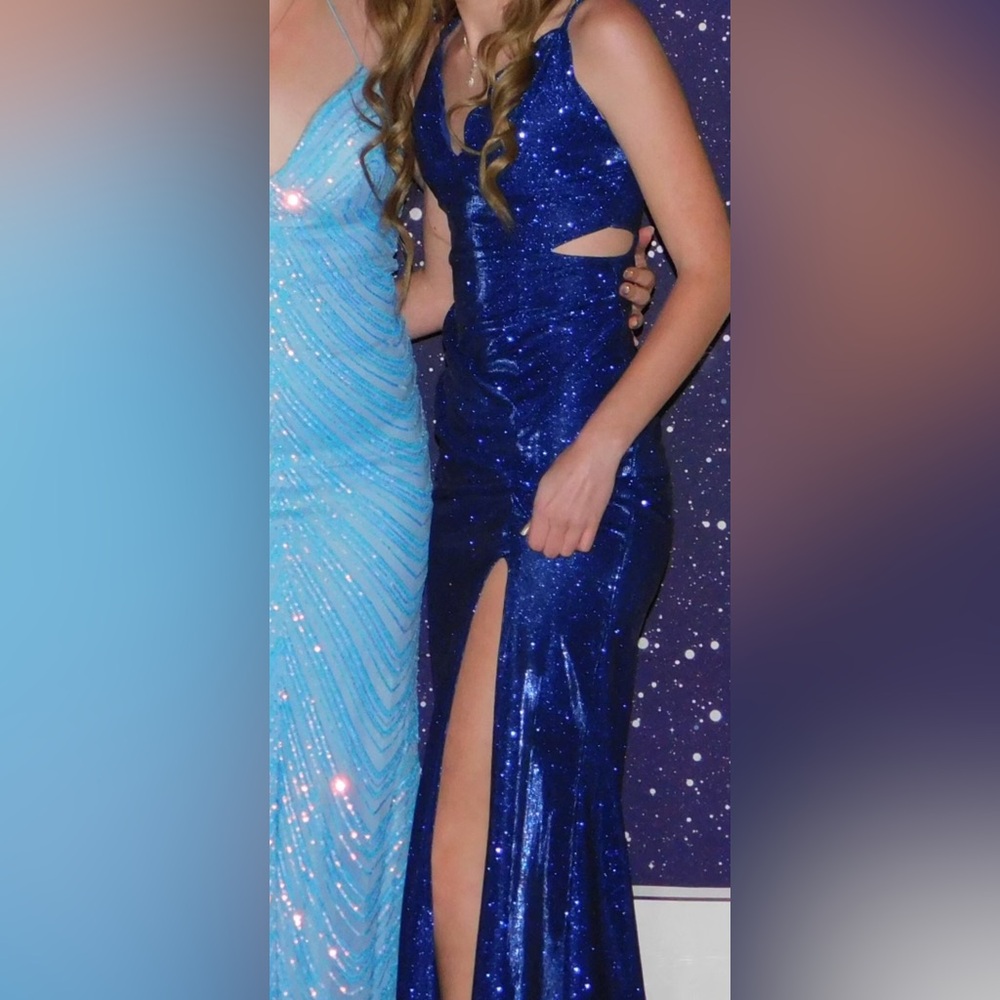 Elegant Blue prom Gown